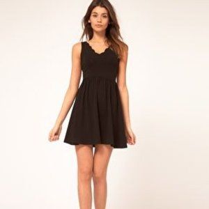 BNWT ASOS Scollop Neck Skater Dress